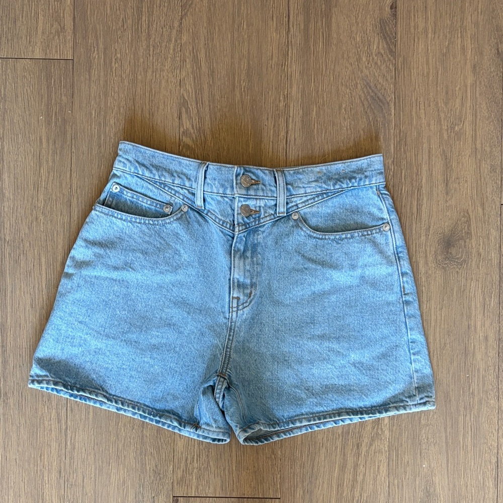 Madewell - “The Momjean Short” Light Blue High-Rise Denim Shorts